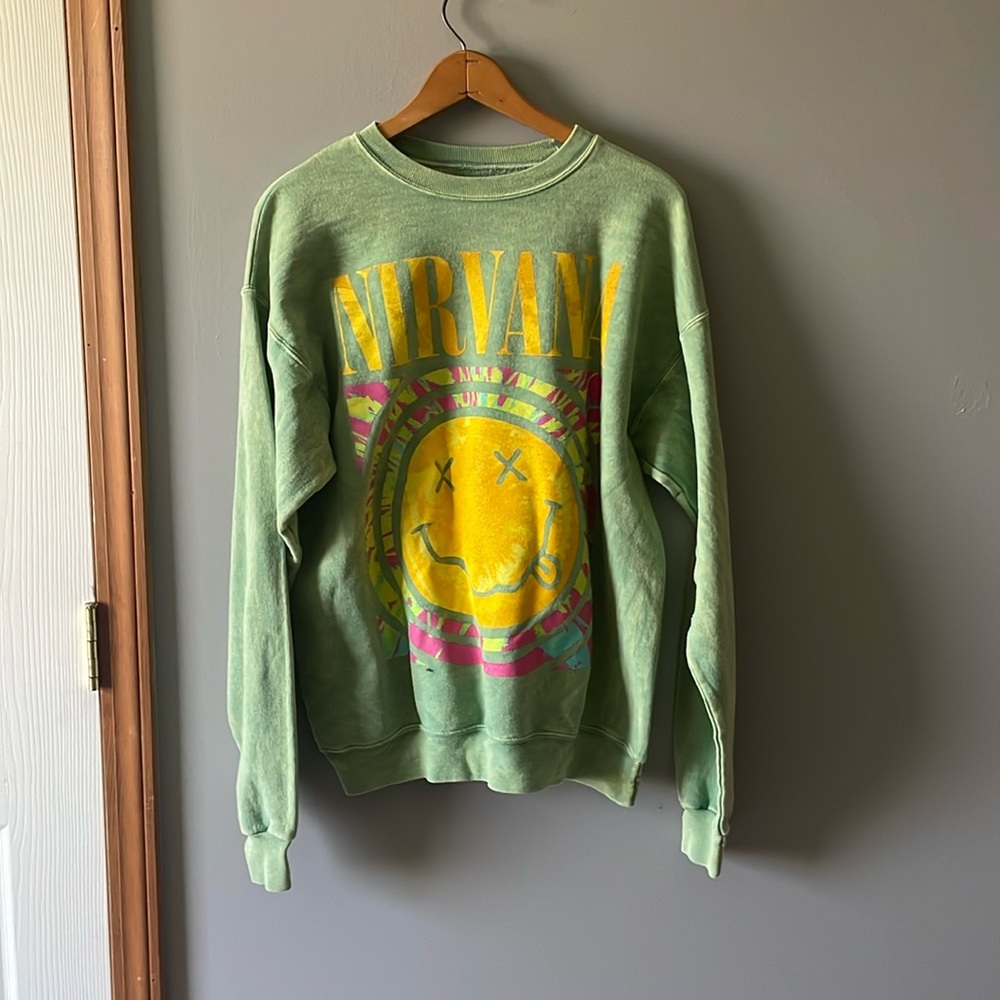 urban outfitters crewneck